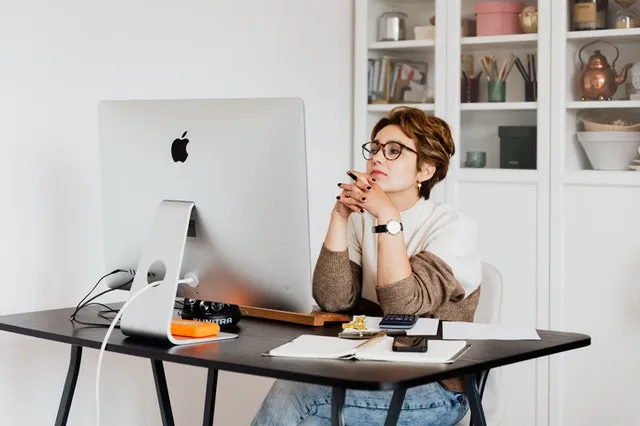 Why Is Your Workplace Internet Running Slow? Uncovering the
 - 德州扑克游戏